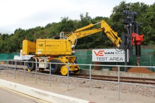 Van Elle's MOVAX KB-70S in the UK